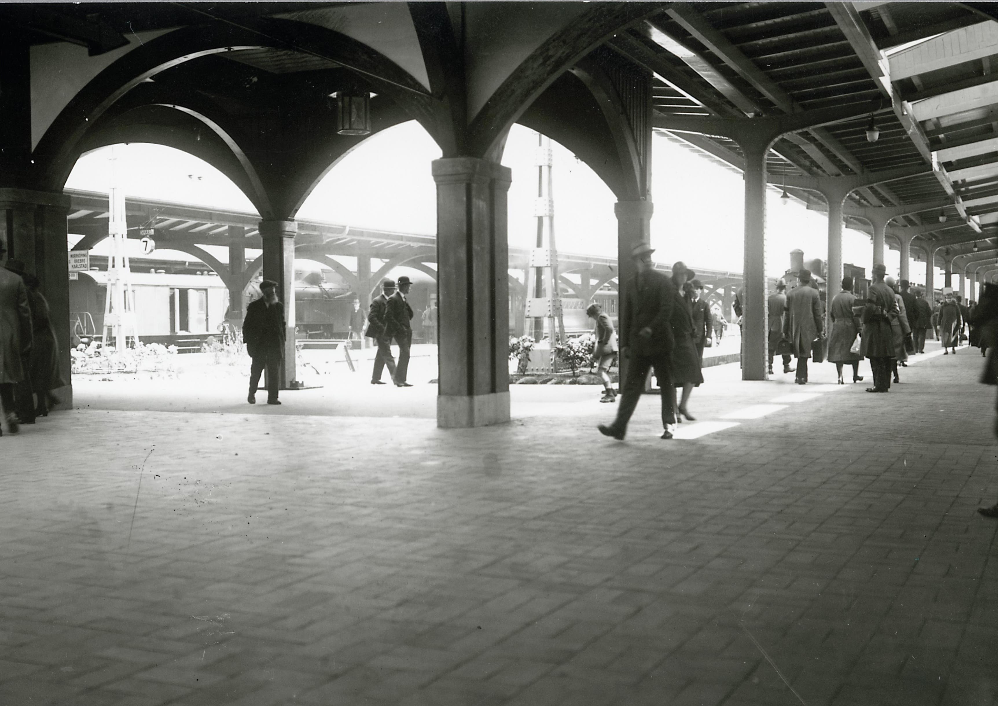 Från perrongen, 1935.  Bild: Göteborgs Järnvägsmuseum/stadsmuseum.